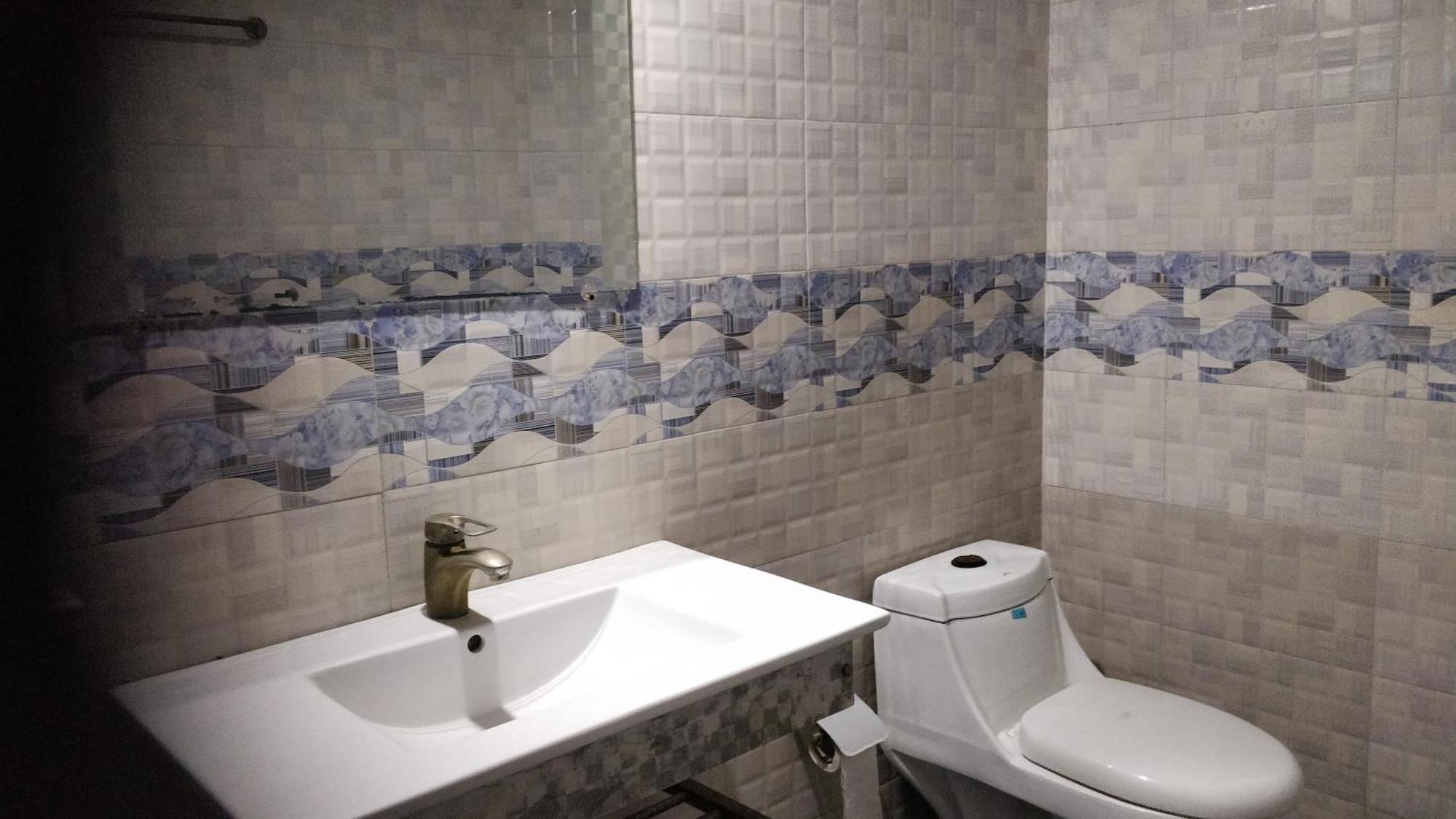 Quick Continental Hotel - Jail Road ラホール 部屋 写真